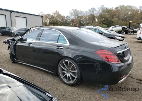 2019 Mercedes-Benz S 560 z USA, uszkodzony, nr VIN WDDUG8DB7KA446818